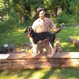 Treeing Walker Coonhounds from Con-Man Kennels