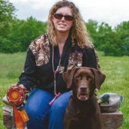 Chesapeake Bay Retrievers and Labrador Retrievers from Wingshot Retrievers