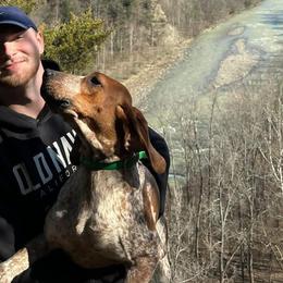 American English Coonhounds and Plotts from Hunter Booth