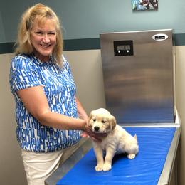 Luna (Pink collar) - Golden female Golden Retriever puppy in Webster City, Iowa from Whispering Pines Precious Puppies