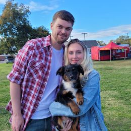 Australian Shepherds, Miniature Australian Shepherds, Pembroke Welsh Corgis, and Toy Australian Shepherds from Tin Roof Aussies