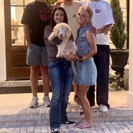 Pink Collar Girl - Cream female Goldendoodle puppy in Knoxville, Tennessee from Niya’s Doodles